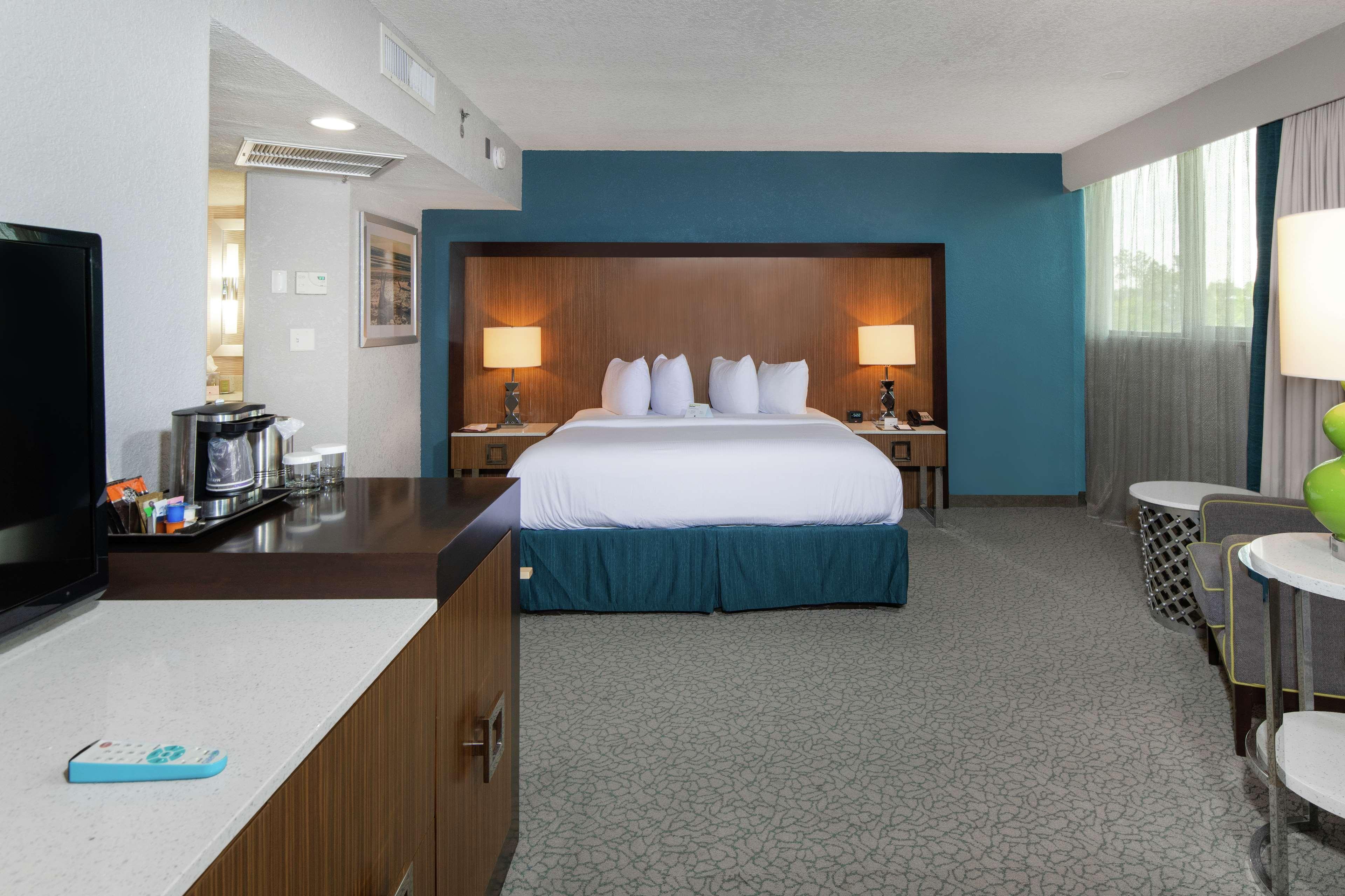 Doubletree By Hilton Hotel Jacksonville Airport Экстерьер фото