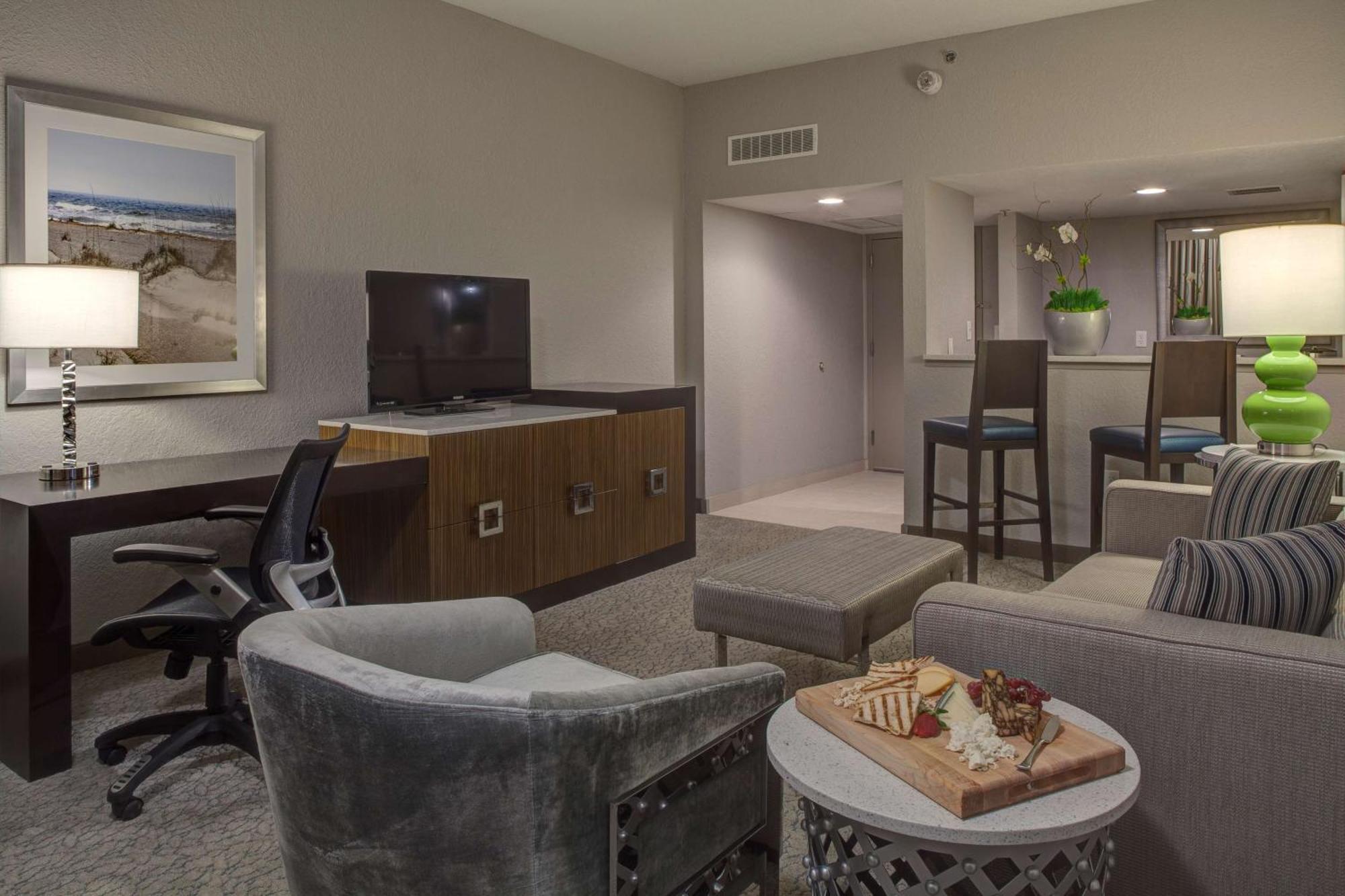 Doubletree By Hilton Hotel Jacksonville Airport Экстерьер фото