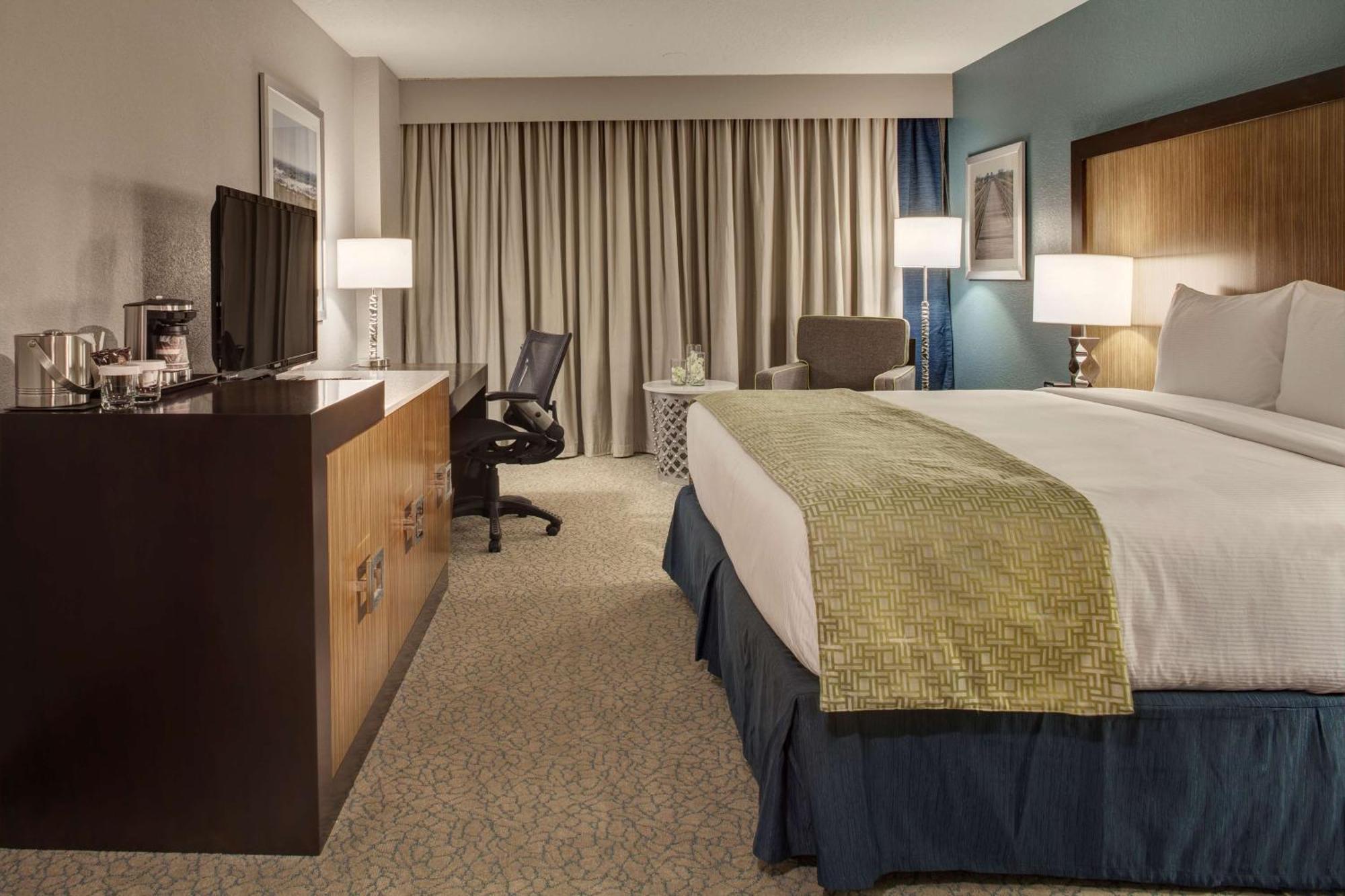 Doubletree By Hilton Hotel Jacksonville Airport Экстерьер фото